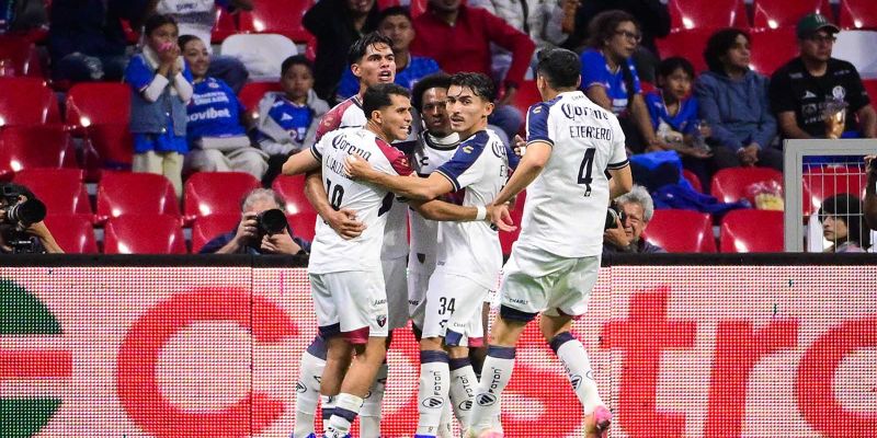 Abolla Atlante corona de campeón de campeones a Cruz Azul