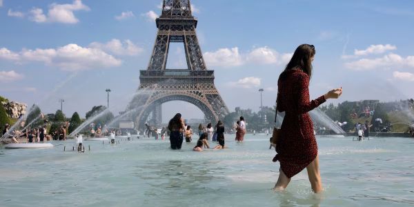 63 grados marcó la temperatura dentro de una cocina francesa durante la ola de calor en Europa