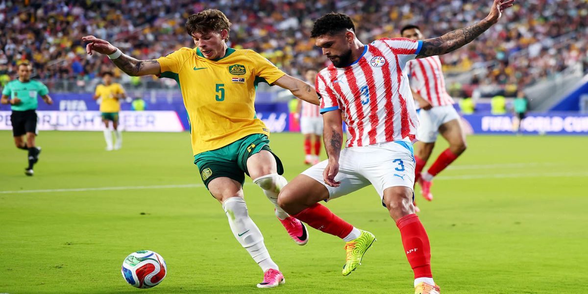 Australia empata con Paraguay y avanza a dieciseisavos de final