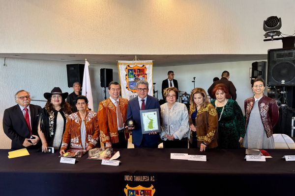 Alcalde Armando Martínez es nombrado “Tamaulipeco Distinguido del Año”