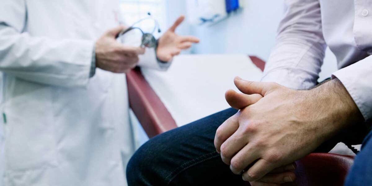 Desinformación y tabúes retrasan la detección del cáncer de próstata; Hospital Oncológico atiende 80 casos al año