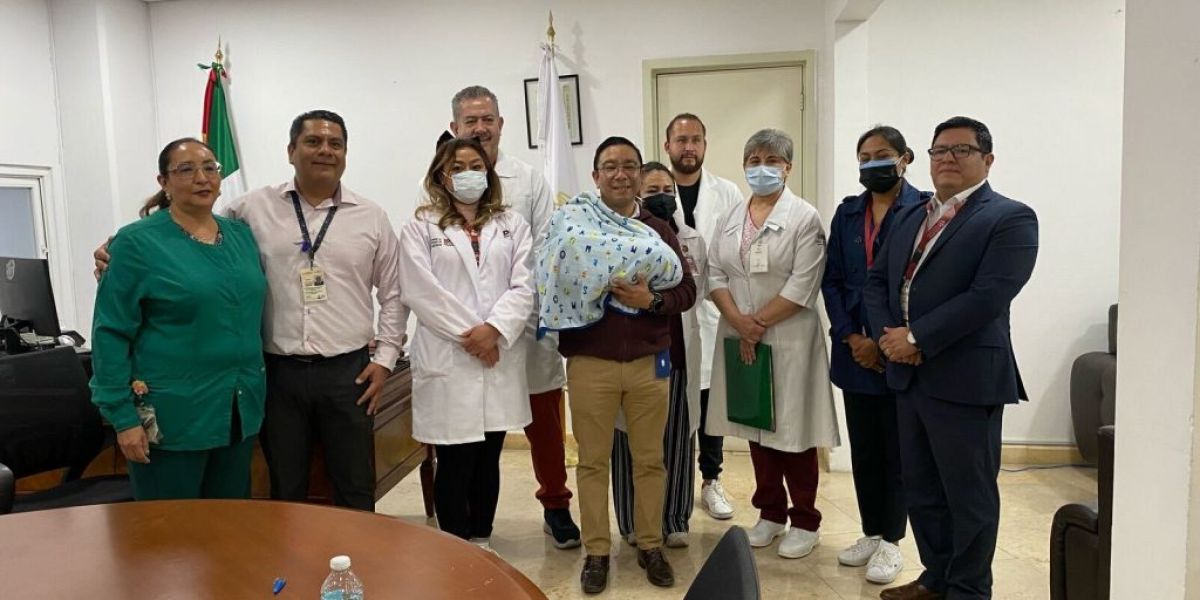 Bebé abandonado en Edomex es dado de alta y entregado al DIF