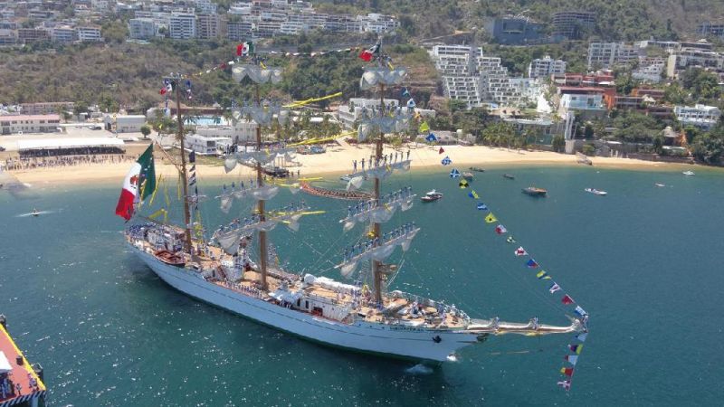 El Cuauhtémoc vuelve a Acapulco tras ocho meses de navegación histórica