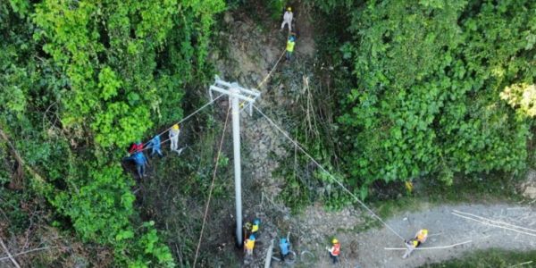CFE restablece al 100% la energía en cinco estados afectados por lluvias