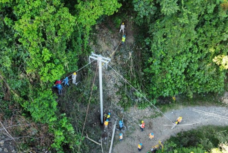 CFE restablece al 100% la energía en cinco estados afectados por lluvias