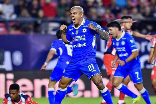 Remonta el Cruz Azul desventaja de 2 goles y vence al San Luis