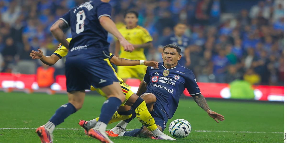 Vence Cruz Azul a América en el clásico joven 4 goles a 3