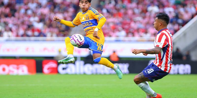 Empata Chivas con Tigres y llega a 4 juegos sin ganar