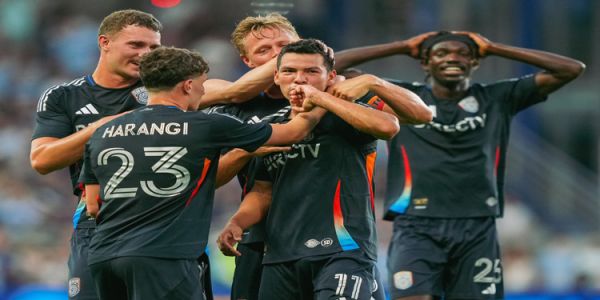 Futbolistas mexicanos brillan en el extranjero con goles y buenas actuaciones