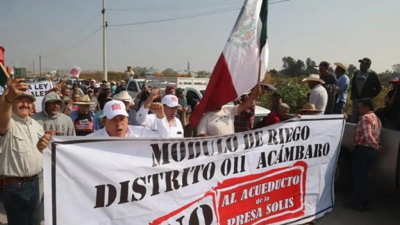 Productores y transportistas rechazan que sus bloqueos tengan fines políticos