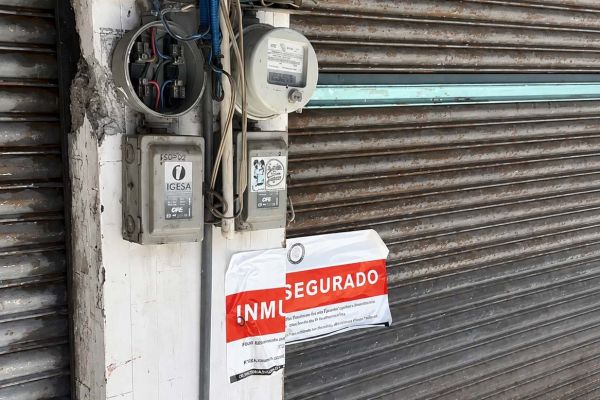 Clausura FGR más de 10 negocios en la zona centro de Tampico