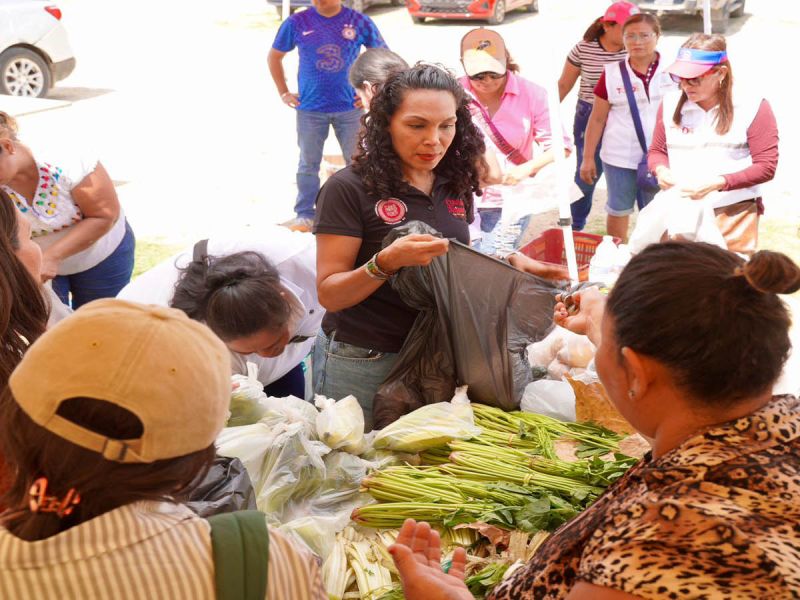 Impulsa Cinthya Jaime apoyos comunitarios y derechos laborales para las mujeres