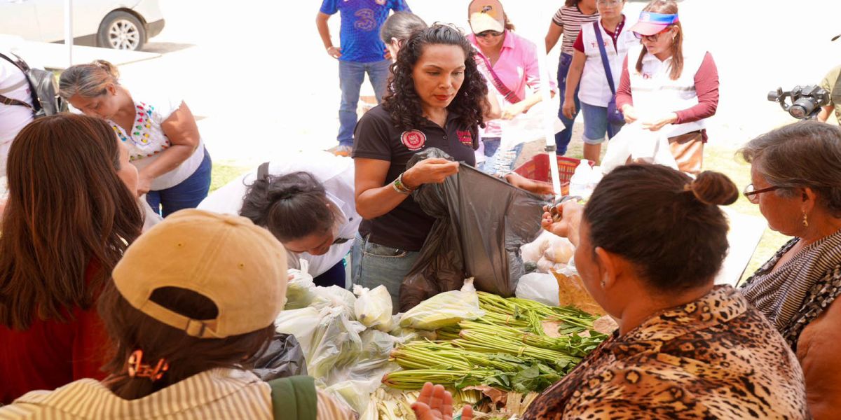 Impulsa Cinthya Jaime apoyos comunitarios y derechos laborales para las mujeres
