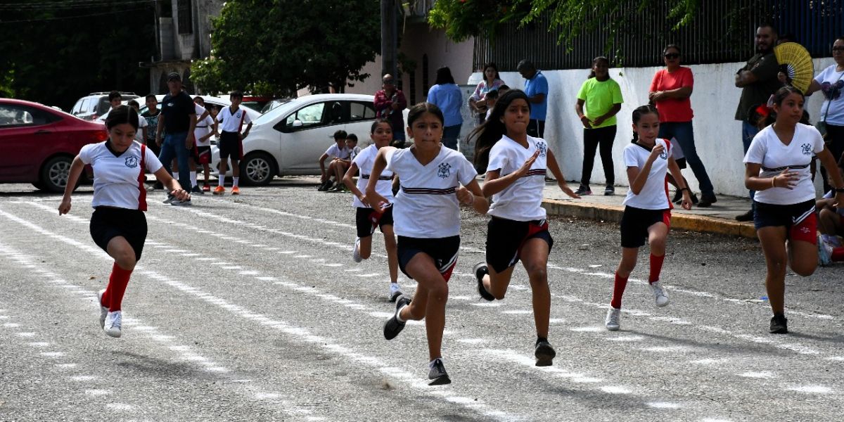 Cierran ciclo escolar con “Carreritas en la escuela”
