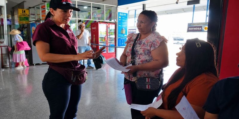 Entrega la Regidora Astrid Sontoya nuevos apoyos de transporte para pacientes mantenses