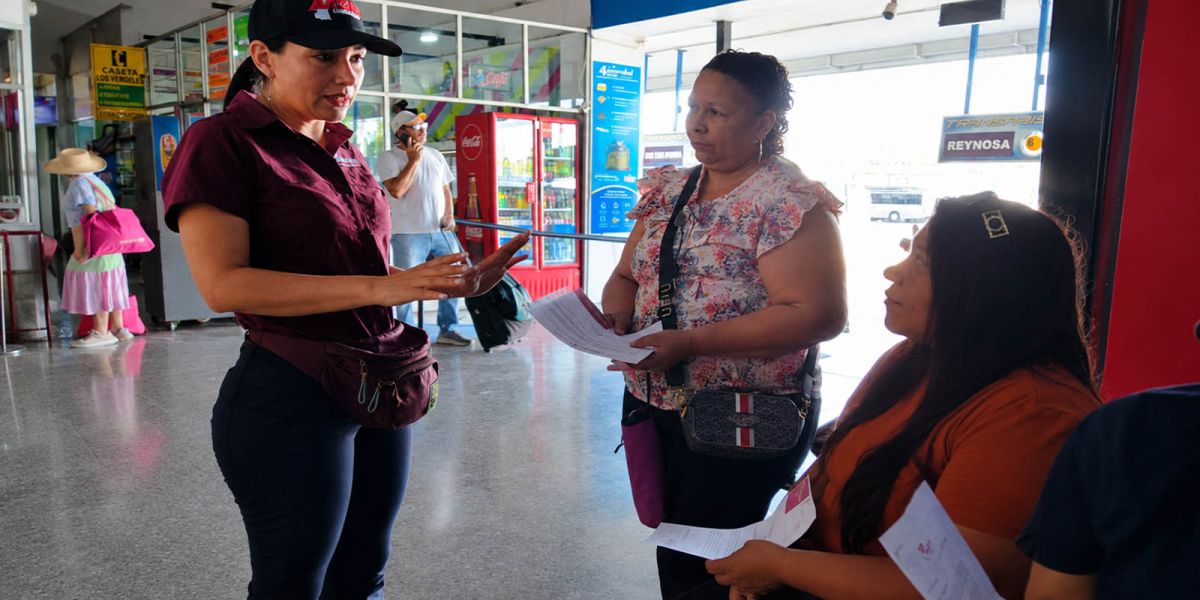 Entrega la Regidora Astrid Sontoya nuevos apoyos de transporte para pacientes mantenses