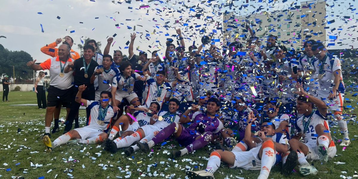 ¡¡Campeón de Campeones!! Correcaminos de la Liga Premier