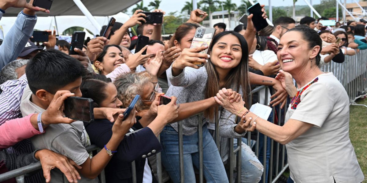 Presidenta anuncia iniciativa para elevar a rango constitucional 3 programas sociales