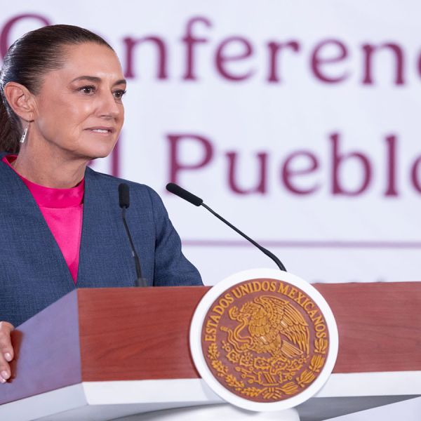 Batea Sheinbaum a CNTE: ni plazas, ni diálogo 
