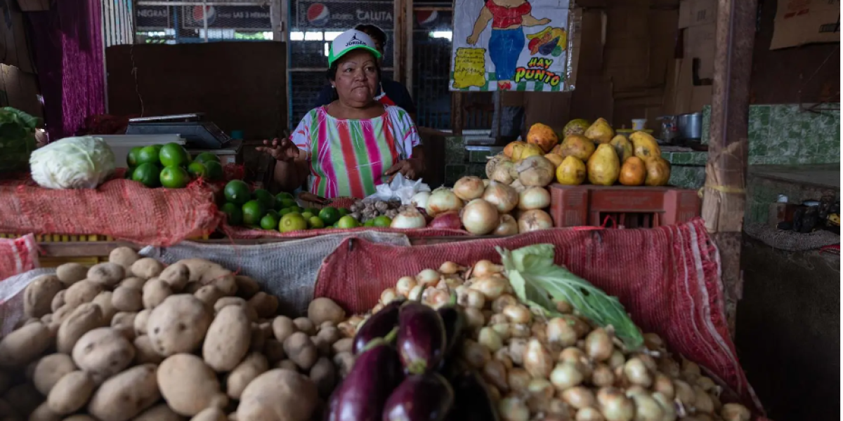 Salario mínimo de Venezuela cubre 5% de alimentos, asegura ente independiente