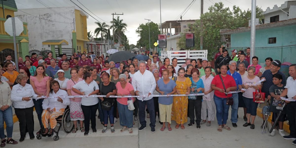 Entrega Armando Martínez pavimentación de vialidades en Monte Alto