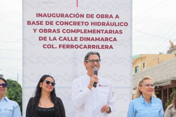 Erasmo González inaugura otra calle más, ahora en la Ferrocarrilera
