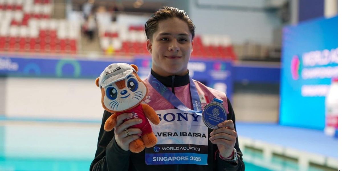 Gana clavadista mexicano plata en mundial en Singapur