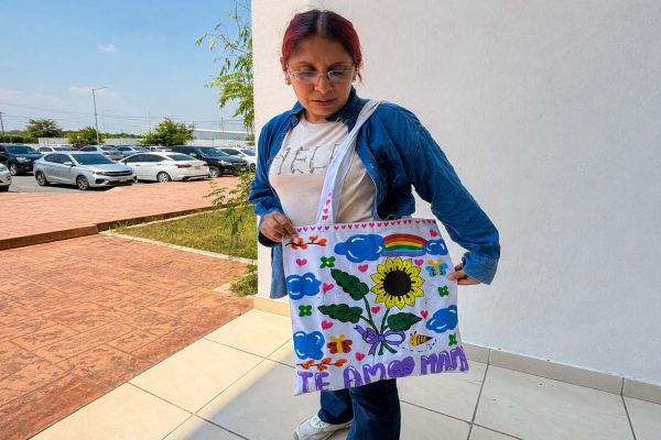 Madre de Dana confía en que su hija obtenga la libertad; asegura que ha recibido buen trato en el CEDES