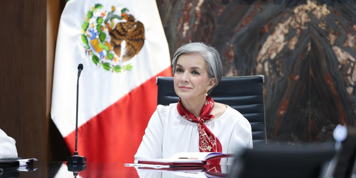 Participa María de Villarreal en reunión de trabajo con la nueva titular del Sistema Nacional DIF