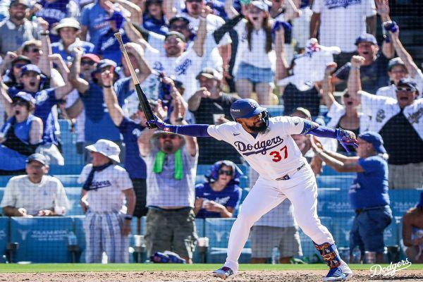 Inician Dodgers con triunfo en los playoffs de la MLB