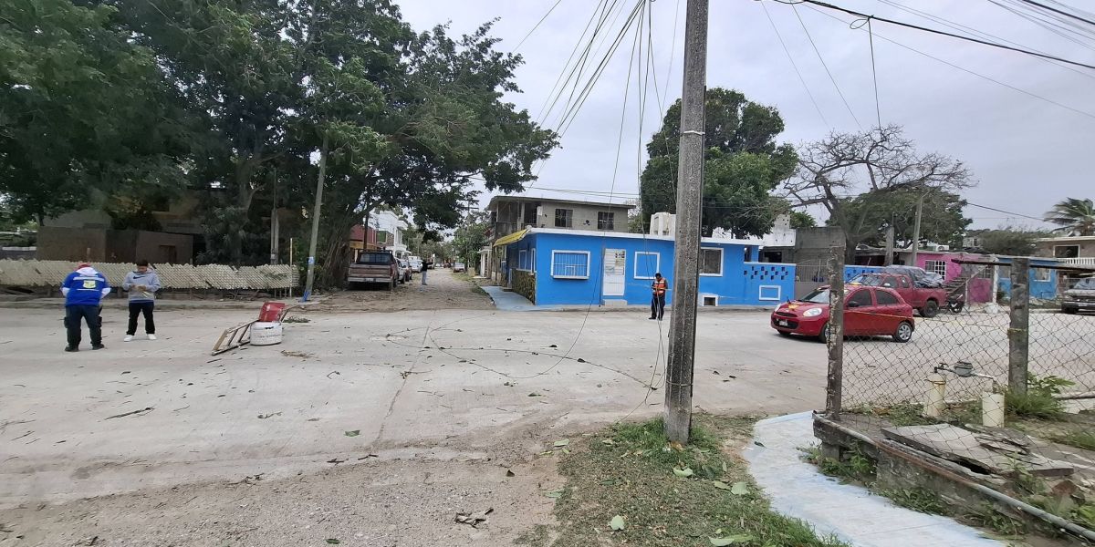 Vientos de más de 100 km/h provocan caída de cables y diversos daños en Altamira