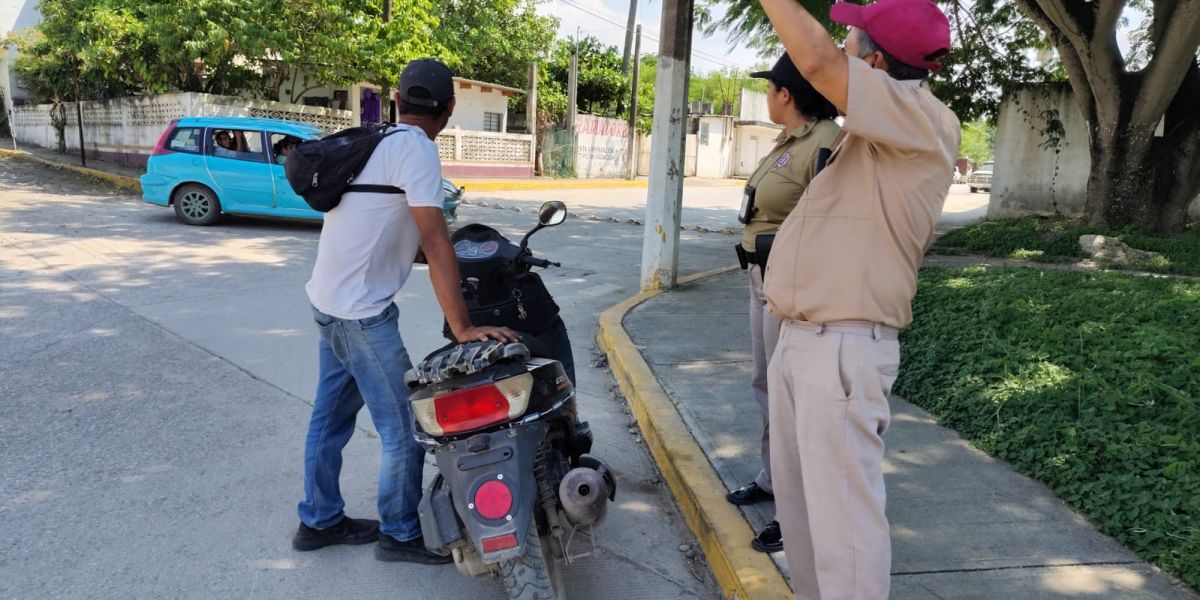 Decomisan 40 motocicletas en operativo