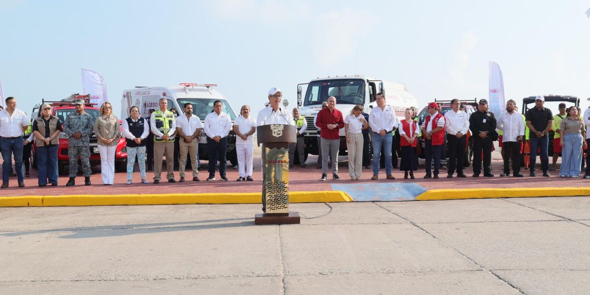 Erasmo González entrega histórico equipamiento a Protección Civil por 20.7 mdp