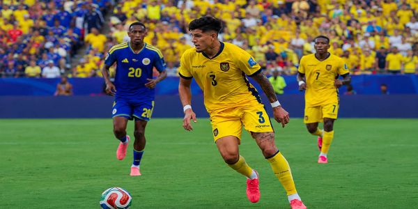 Curazao hace historia y complica a Ecuador con empate sin goles