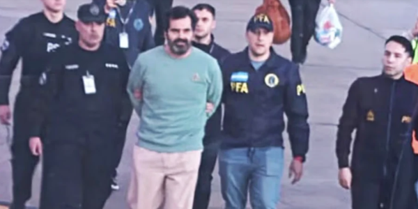 Trasladaron al Contralmirante Farías a México, por huachicol