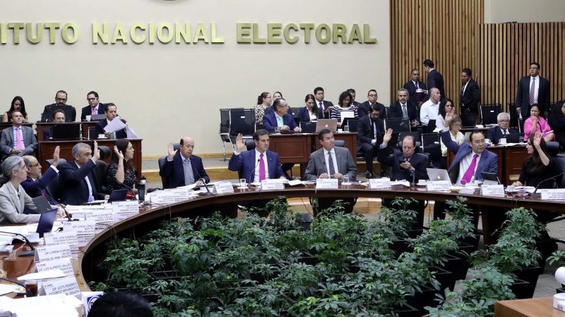 ‘Dispara’ INE presupuesto por megacompensaciones