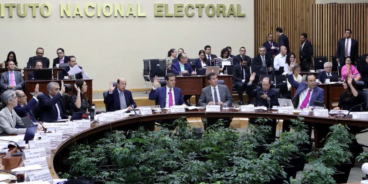 ‘Dispara’ INE presupuesto por megacompensaciones