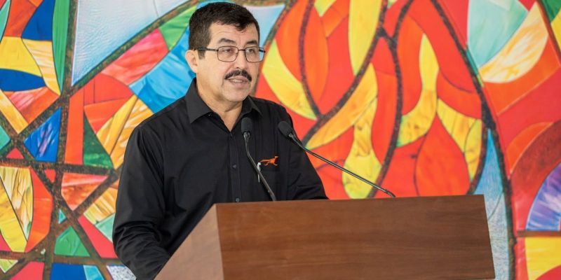 Fue presentado correcaminos de básquetbol