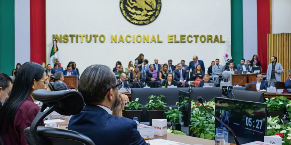 Consultores de Taddei en INE  son ‘aviadores’; cobran 6 mdp