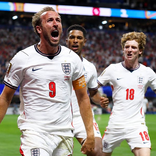 Inglaterra remonta al Congo y se enfrenta con México en octavos