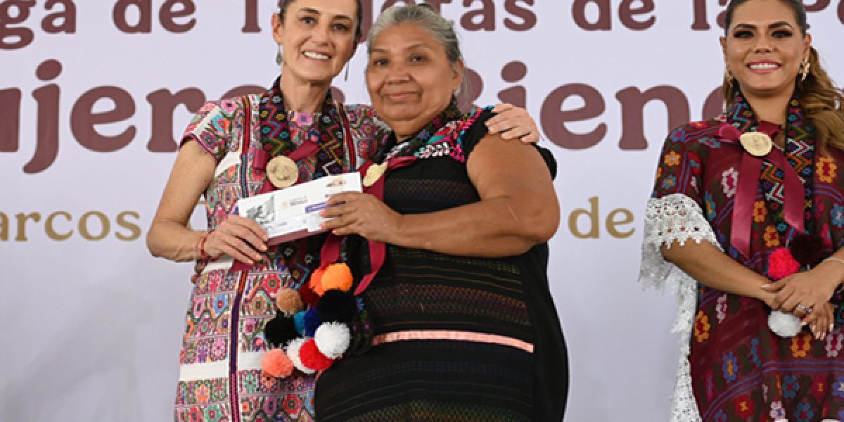 Presidenta Claudia Sheinbaum encabeza entrega de tarjetas de la Pensión Mujeres Bienestar que en Guerrero beneficiará a 28 mil mujeres