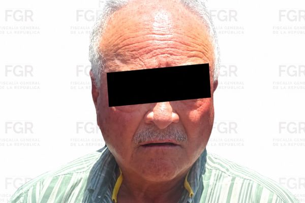 Detienen a Ernesto Ruffo Appel por presunto contrabando de combustible
