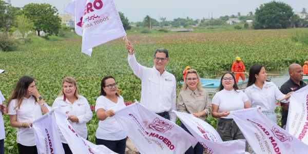 Erasmo González arranca limpieza de vegetación acuática en sistema lagunario