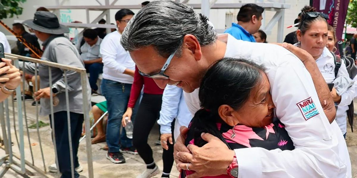 Erasmo González Robledo lleva con éxito el programa “Gobierno en tu Colonia” a la colonia 15 de Mayo