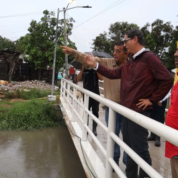 Erasmo González ordena intensificar desazolve de canales pluviales