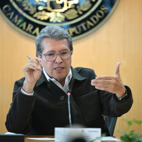 Propone nacionalizar bancos; Monreal lo llama ‘trasnochado’