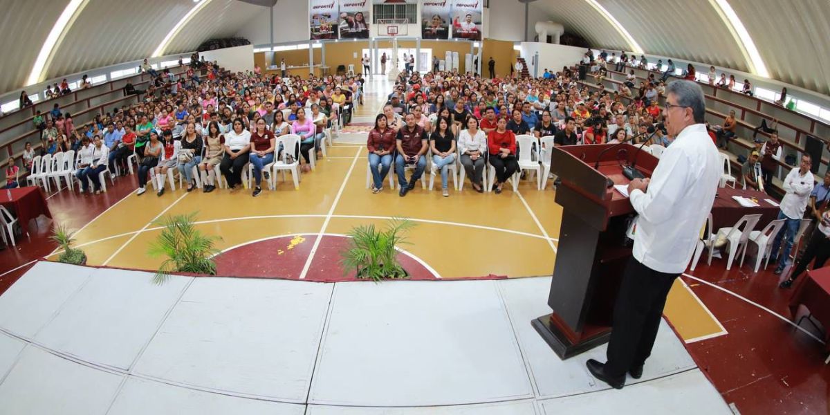 Gobierno De Armando Martínez Manríquez es un aliado de la educación en Altamira