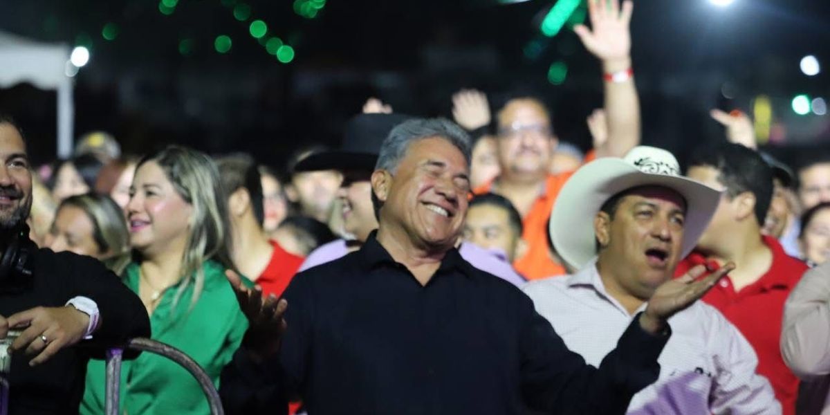 Rotundo éxito la presentación del grupo La Firma en Altamira