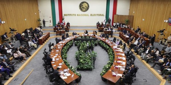 “Adelantan” elecciones en 27 Estados: INE