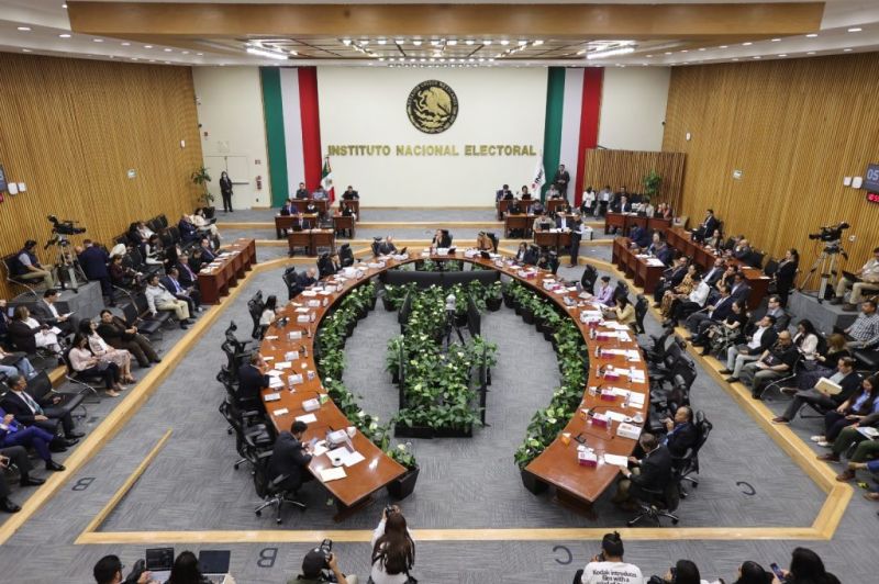 “Adelantan” elecciones en 27 Estados: INE